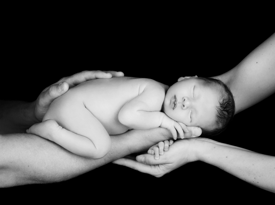 Newborn photography with Janice Nicholson & Nikki Burrett